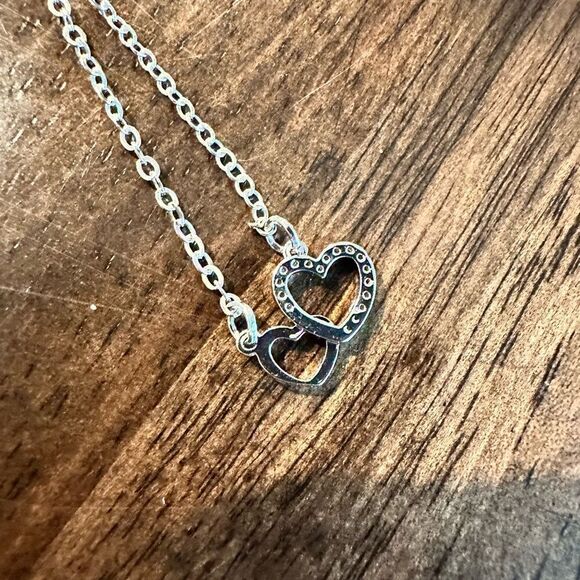 NWT - Interlocking Silver Heart Necklace - Mom/Daughter Wedding Bonus Daughter - Picture 2 of 6
